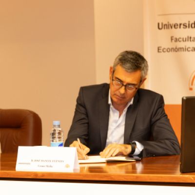 Certamen de Premios a los Mejores TFGs del curso académico 2023/24